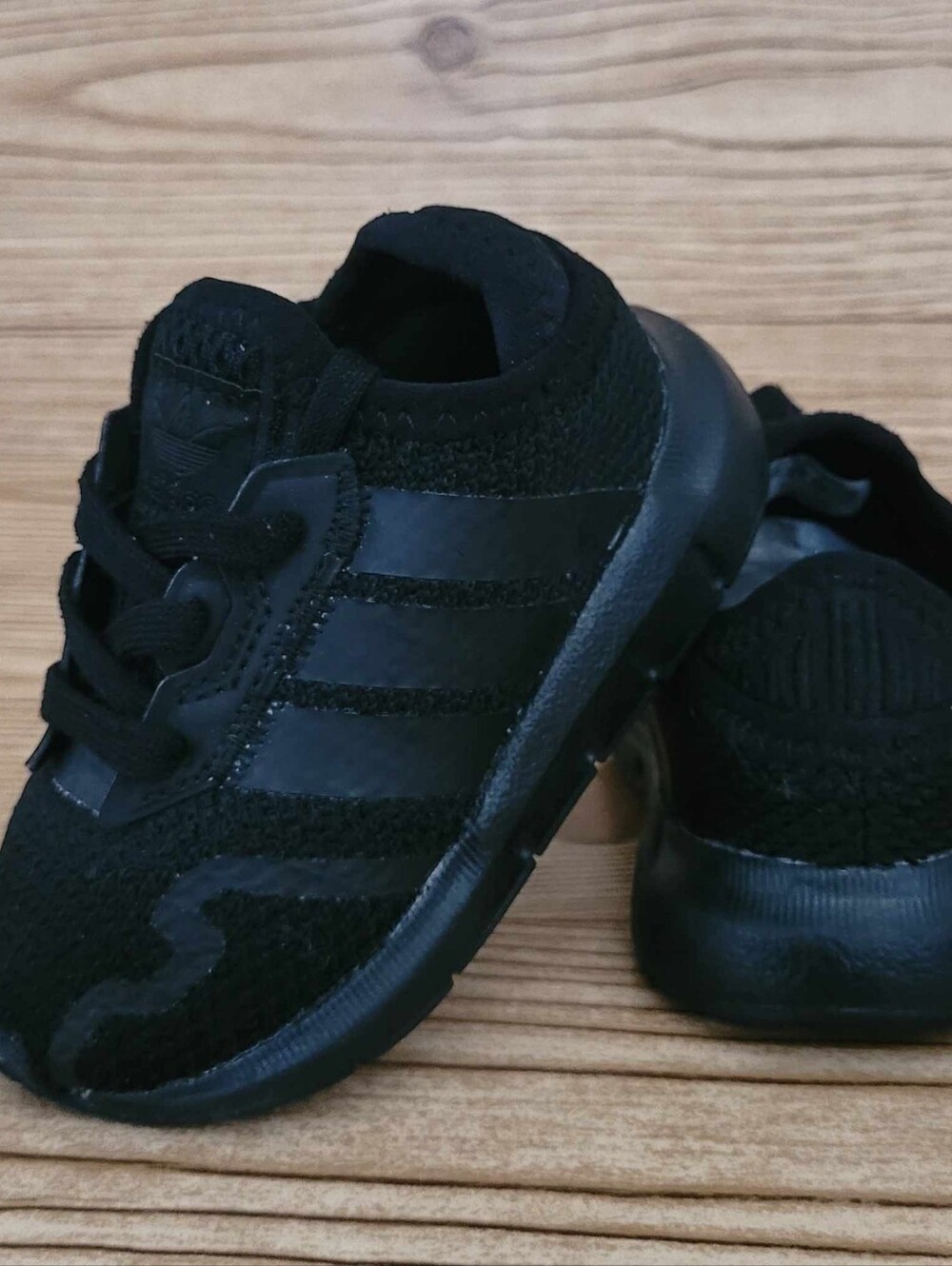 ADIDAS Swiftrun Slip-On Sneakers
